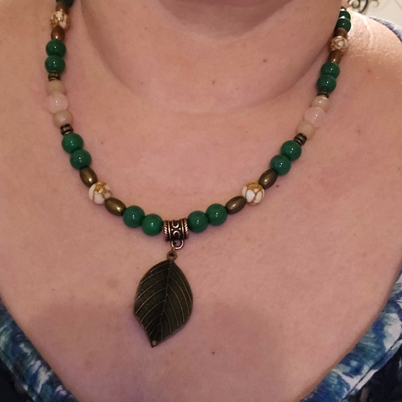 Handcrafted Bronze Necklace Set - Picture 4 of 5